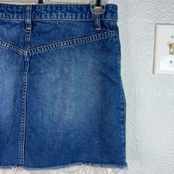 BDG Button Front Mini Medium Wash Blue Denim Skirt Women's Size S - Picture 6 of 11